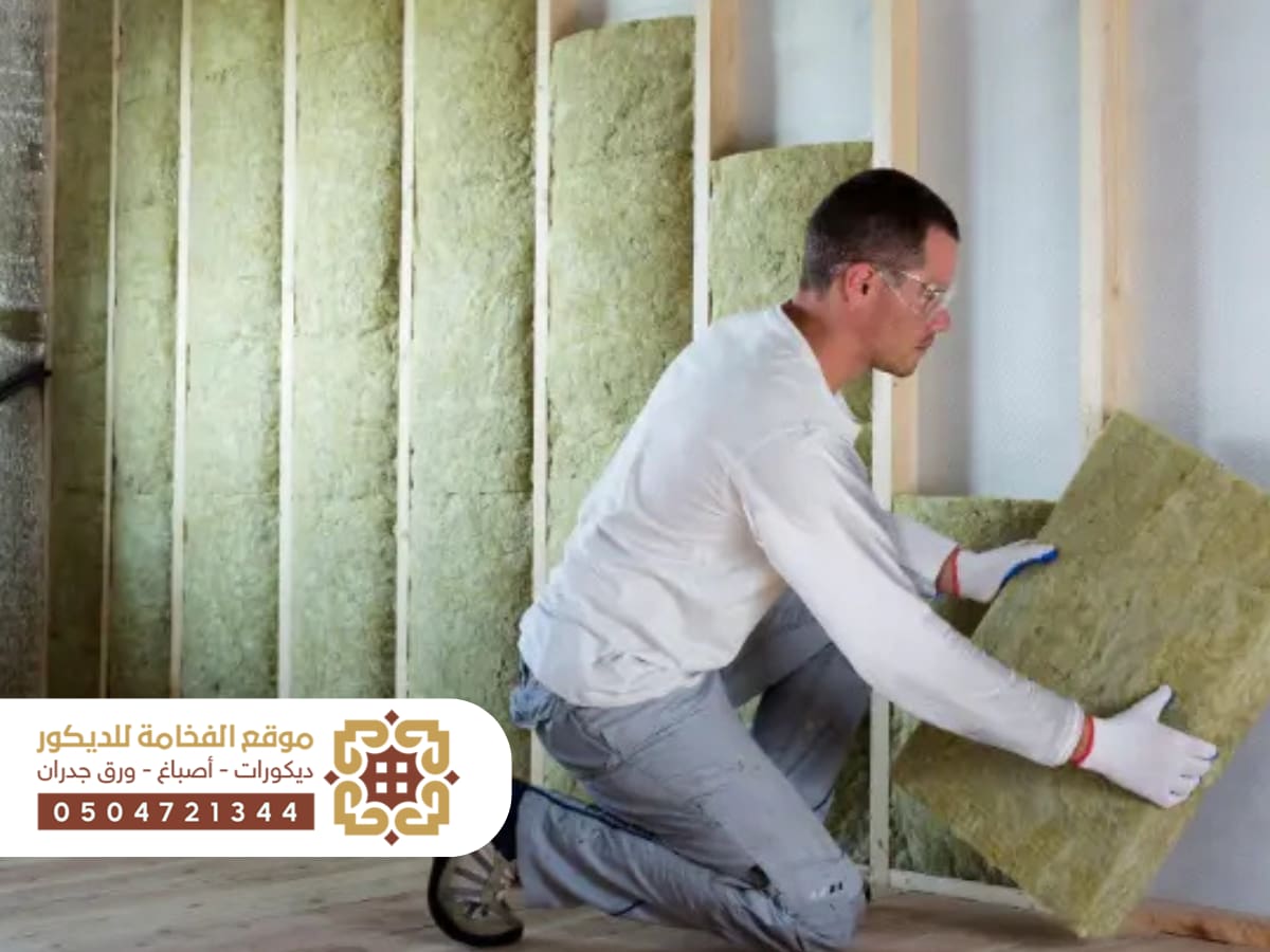 شركة متخصصة في العزل الصوتي للجدران بالأحساء مع معدات حديثة وفريق عمل محترف